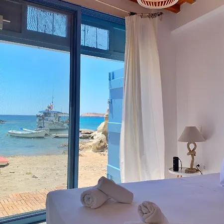 The Elephant Beach House Kimolos Exterior photo